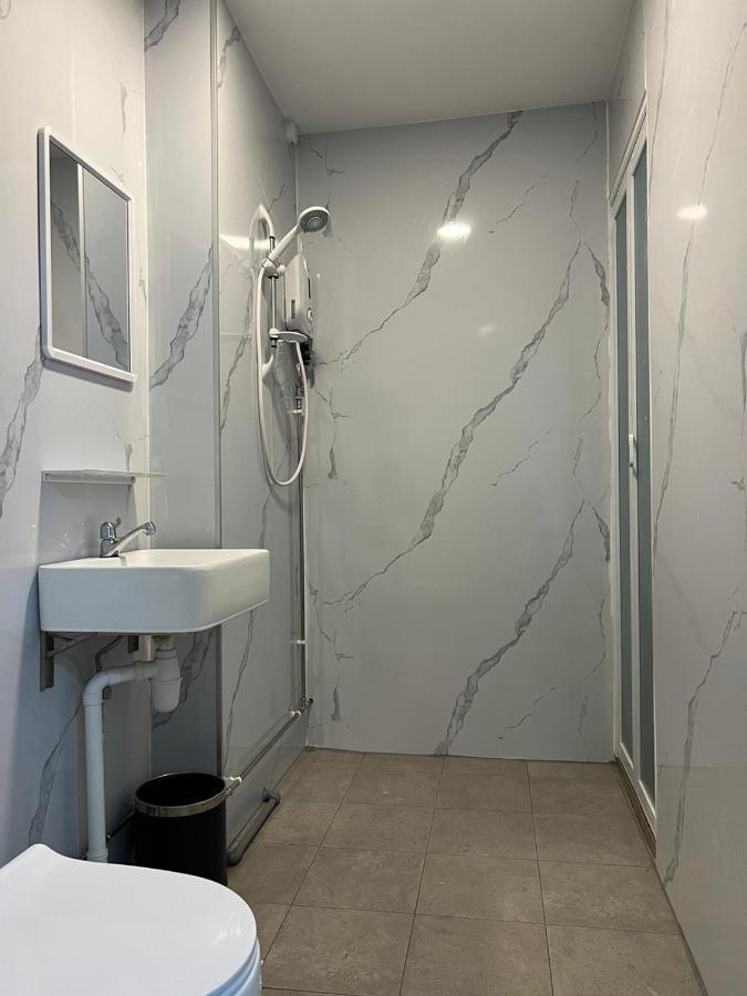 Duke Living Hostel Singapore Ngoại thất bức ảnh